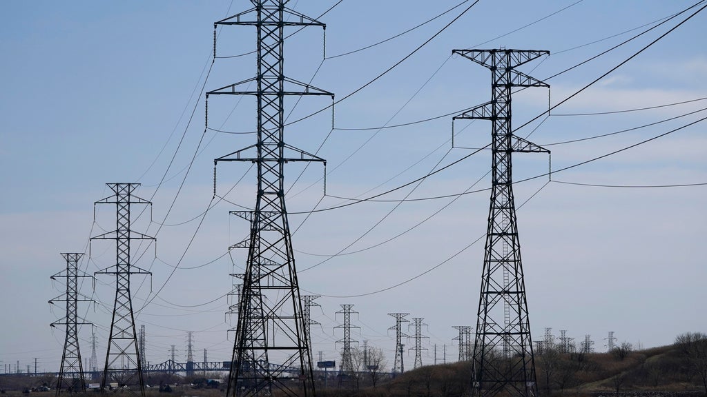PG&E begins restoring power to Bay Area customers as fire weather conditions improve — CBS Bay Area (KPIX), Golden Valley Community news