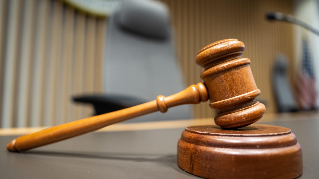 Bloomington man who sexually assaulted 16-year-old girl sentenced to 4 years in prison — WCCO / CBS Minnesota, Golden Valley Health news