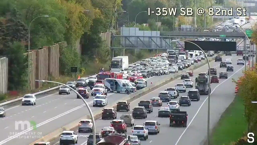 3 drivers injured in crash on Interstate 35W in Bloomington, state patrol says — WCCO / CBS Minnesota, Golden Valley Health news