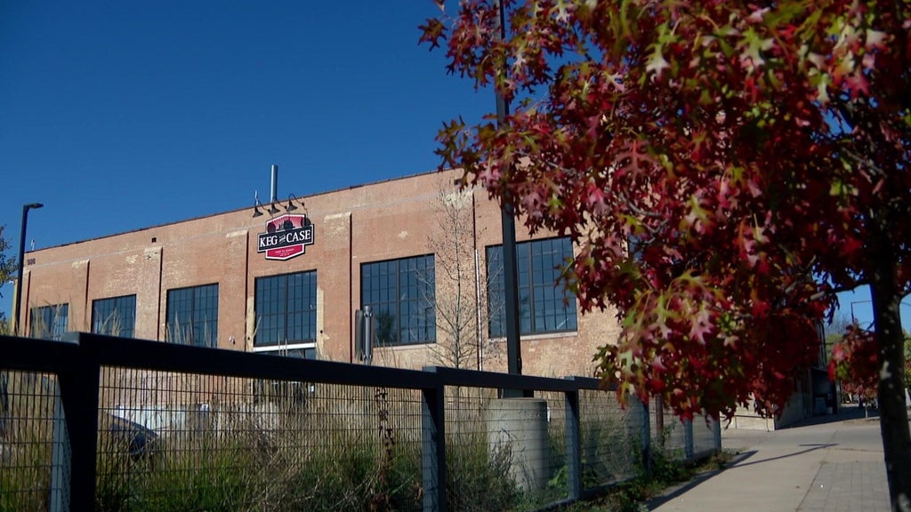 Boxing gym, bar brings new life to former Schmidt Brewery site in St. Paul — WCCO / CBS Minnesota, Golden Valley Real Estate news