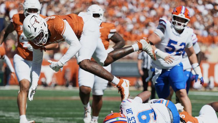 Good fortune continues to flip for No. 7 Texas after upset loss to Florida — KENS 5 (San Antonio), Golden Valley Sports news