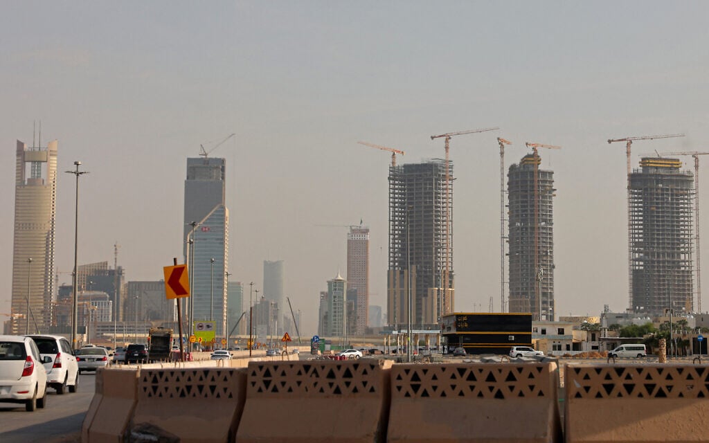 US airlines warned to exercise caution in Saudi airspace after 2nd deadly airport attack — Times of Israel, Golden Valley Technology news